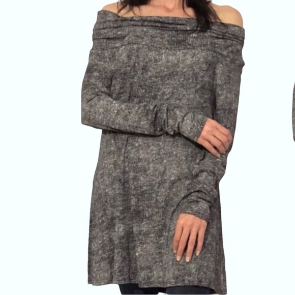 Gray Off The Shoulders Lined Tunic Top - Picture 4 of 6